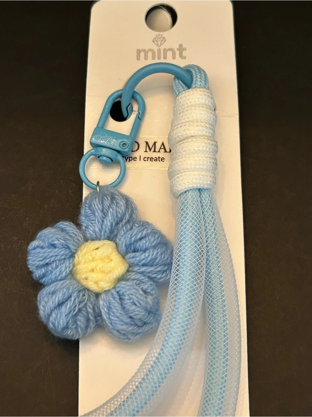 Mint Handmade Assorted Color Daisy Wristlet Bag Charm Keychain Card Holder NWT
